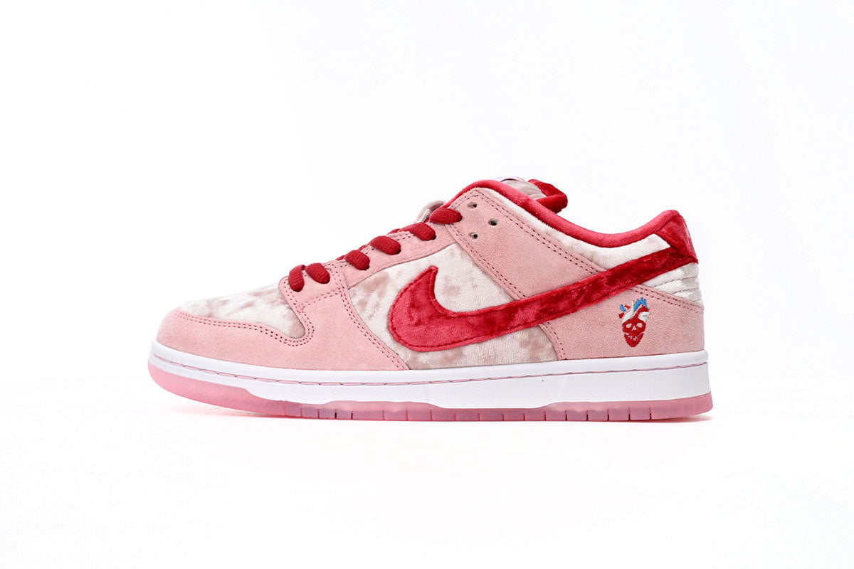 Nike SB Dunk Low StrangeLove