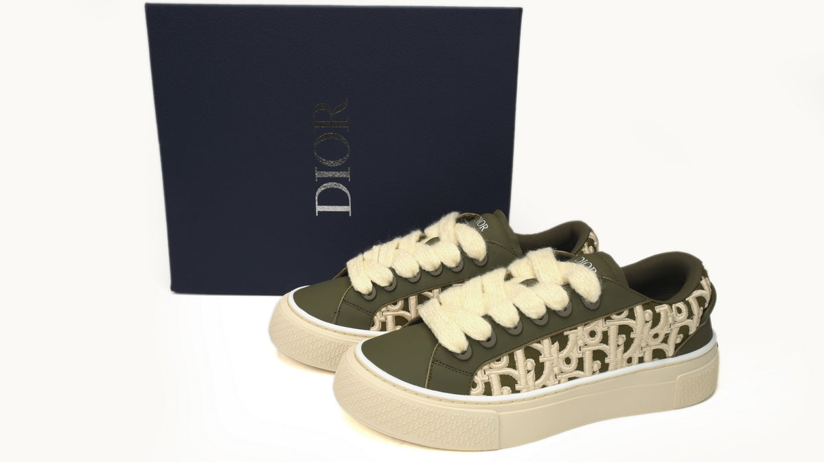 Dior B33 khaki Smooth Calfskin Oblique Raised