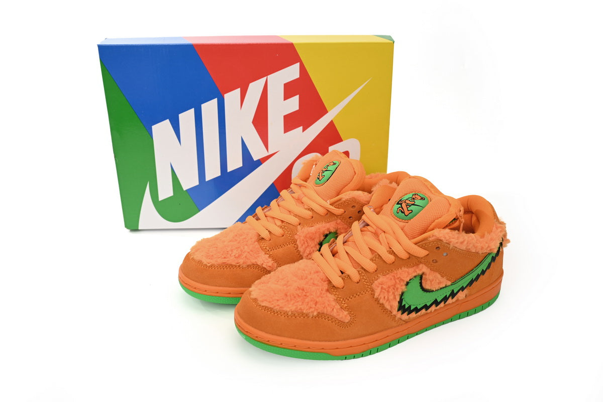 Nike Dunk SB Low Grateful Dead Beaars Orange