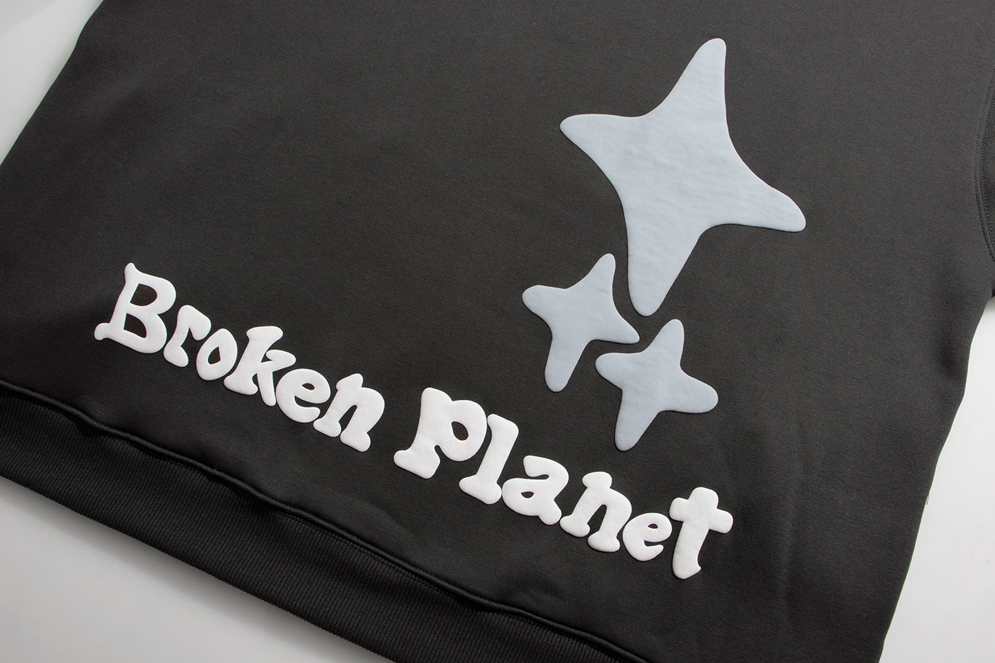 Sudadera Broken Planets "Trust your Universe"