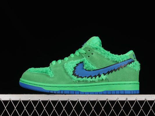 Nike SB Dunk Low Grateful Dead  Green Bears