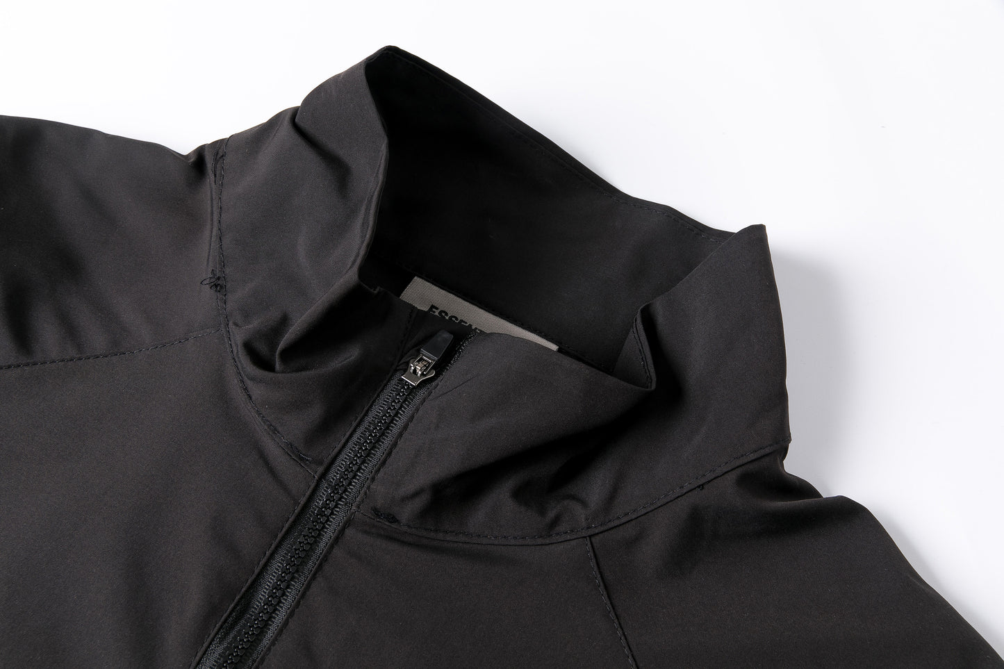 Chaqueta FEAR OF GOD ESSENTIALS MId-Zip