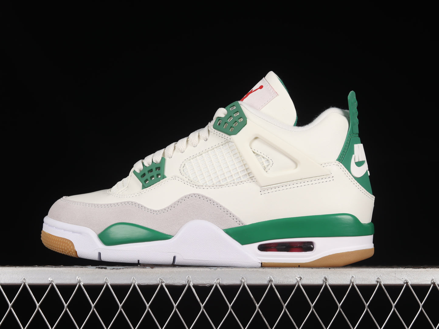 Jordan 4 Retro SB Pine Green