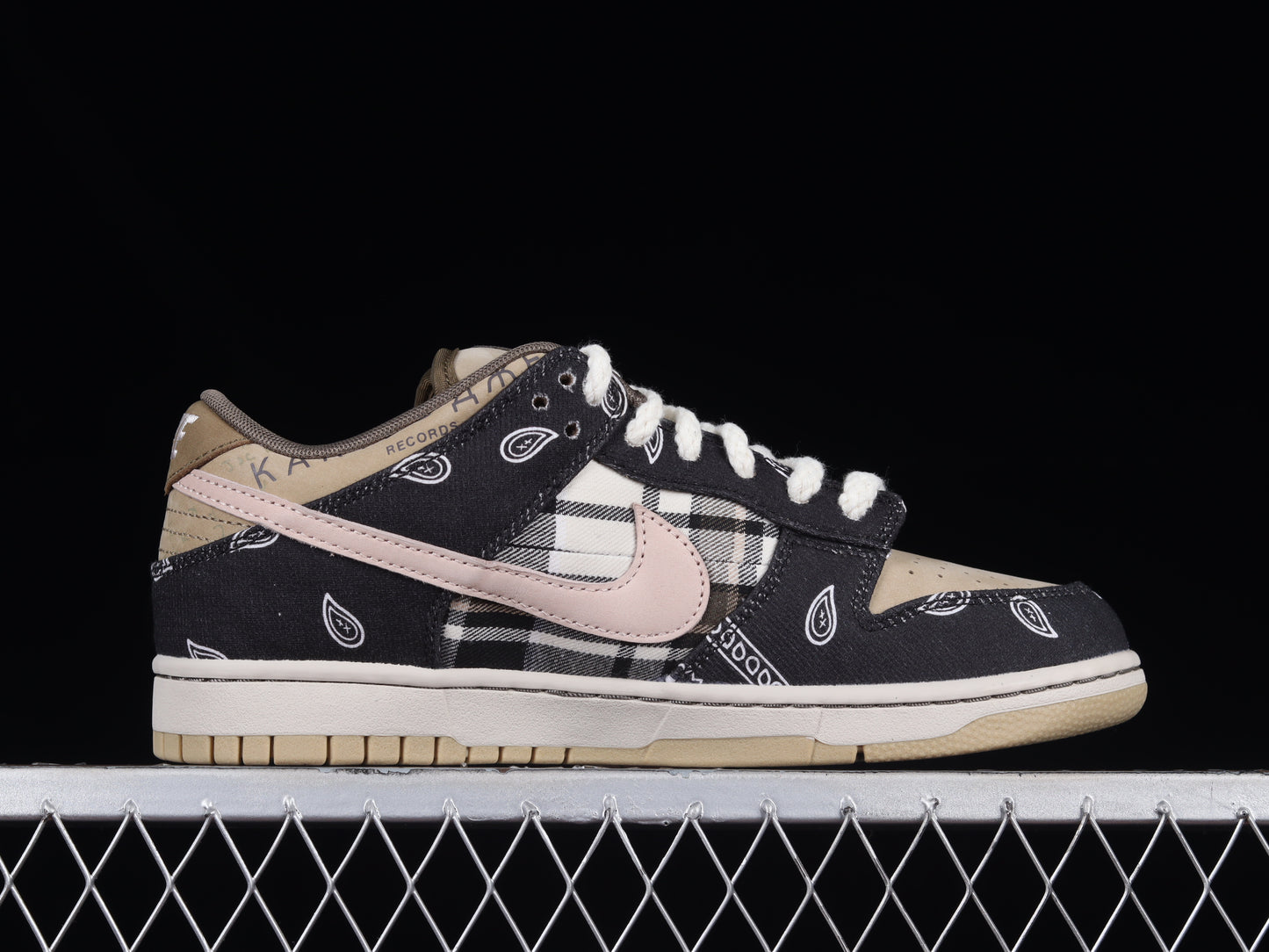 Nike SB Dunk Low Travis Scott