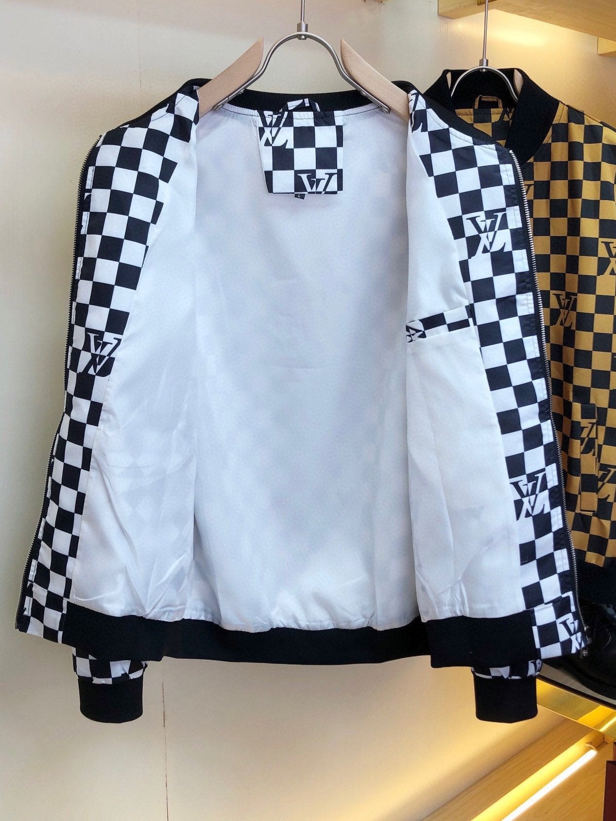 Chaqueta Louis Vuitton Black/yellow