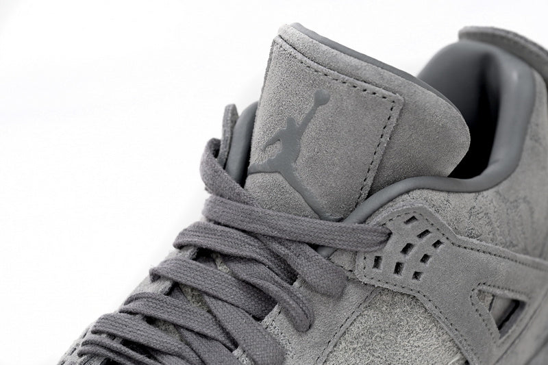 Jordan 4 retro Kaws