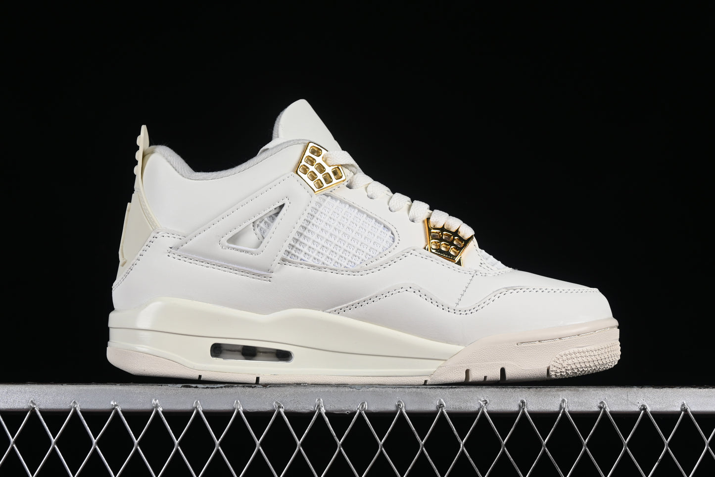 Jordan 4  Retro Metallic Gold