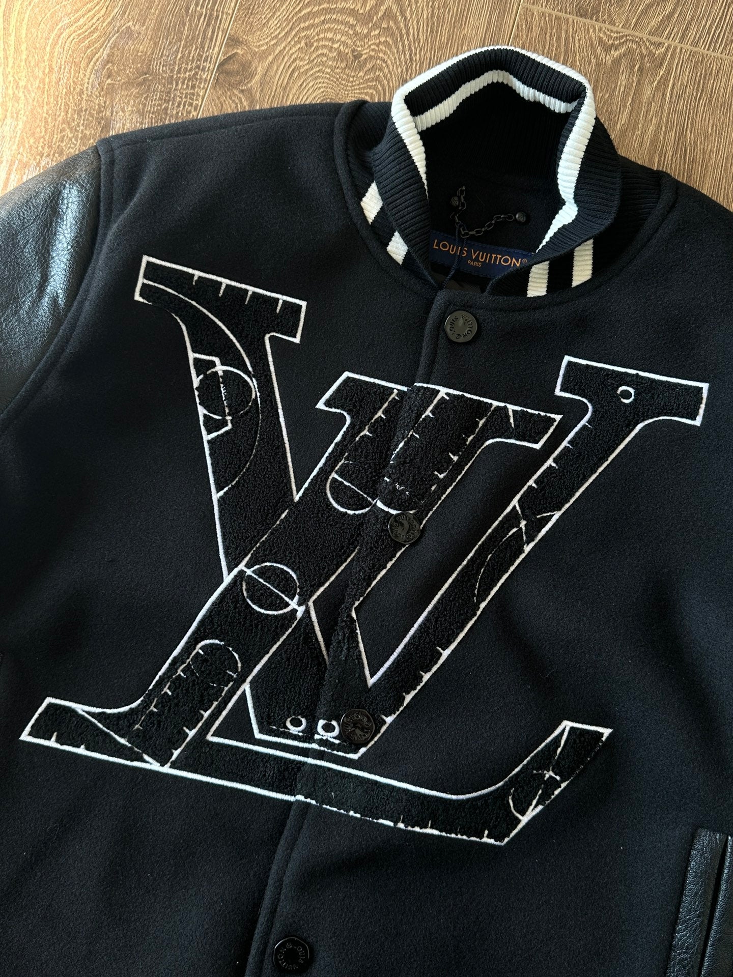 Chaqueta Universitaria Louis Vuitton  NBA