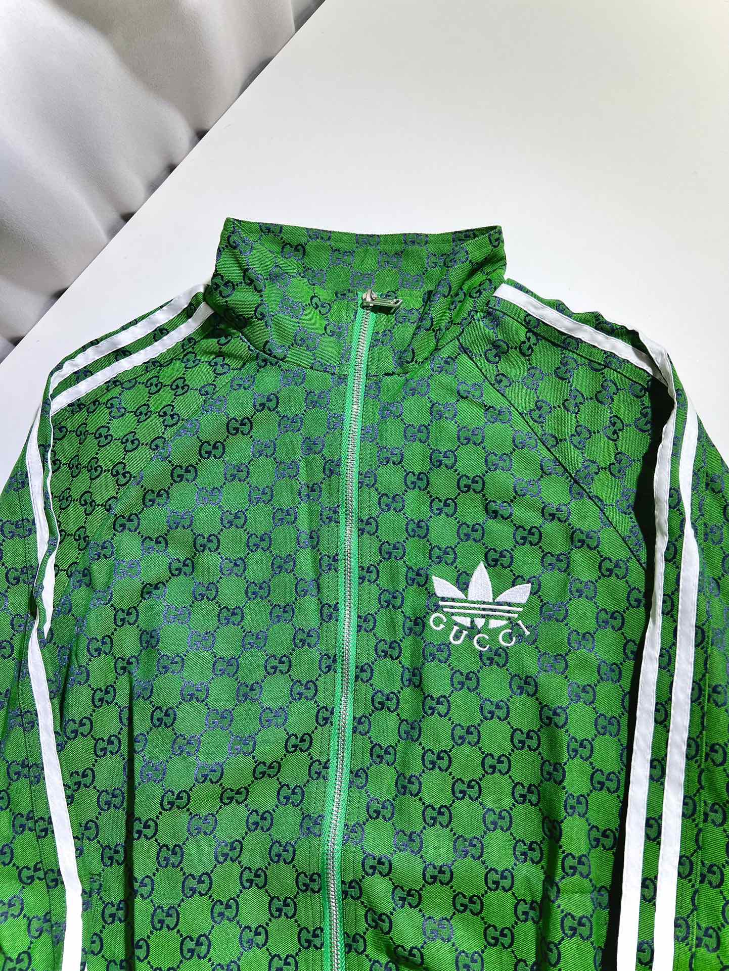 Chamarra GucciXAdidas Monogram/Stripes