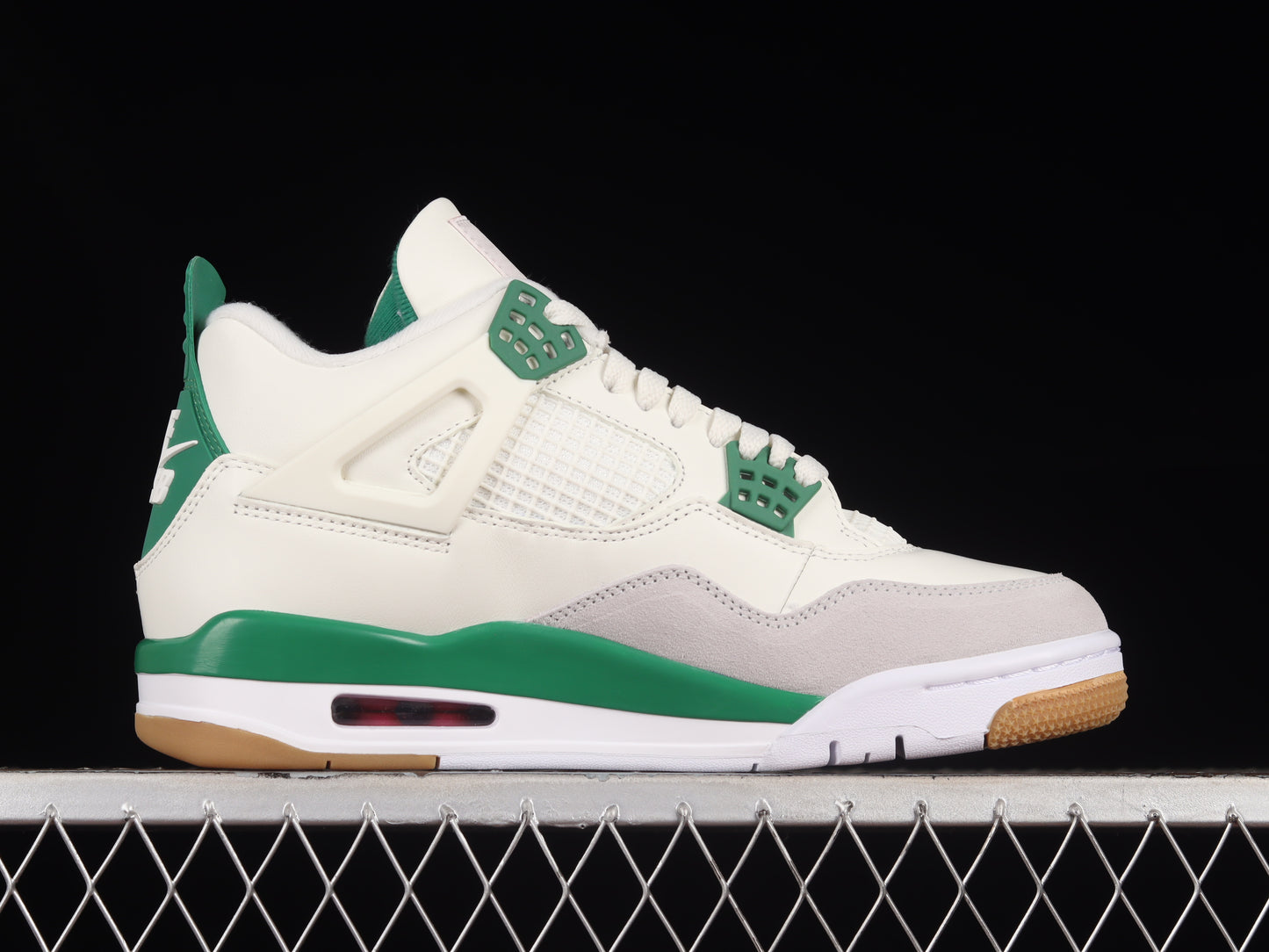 Jordan 4 Retro SB Pine Green