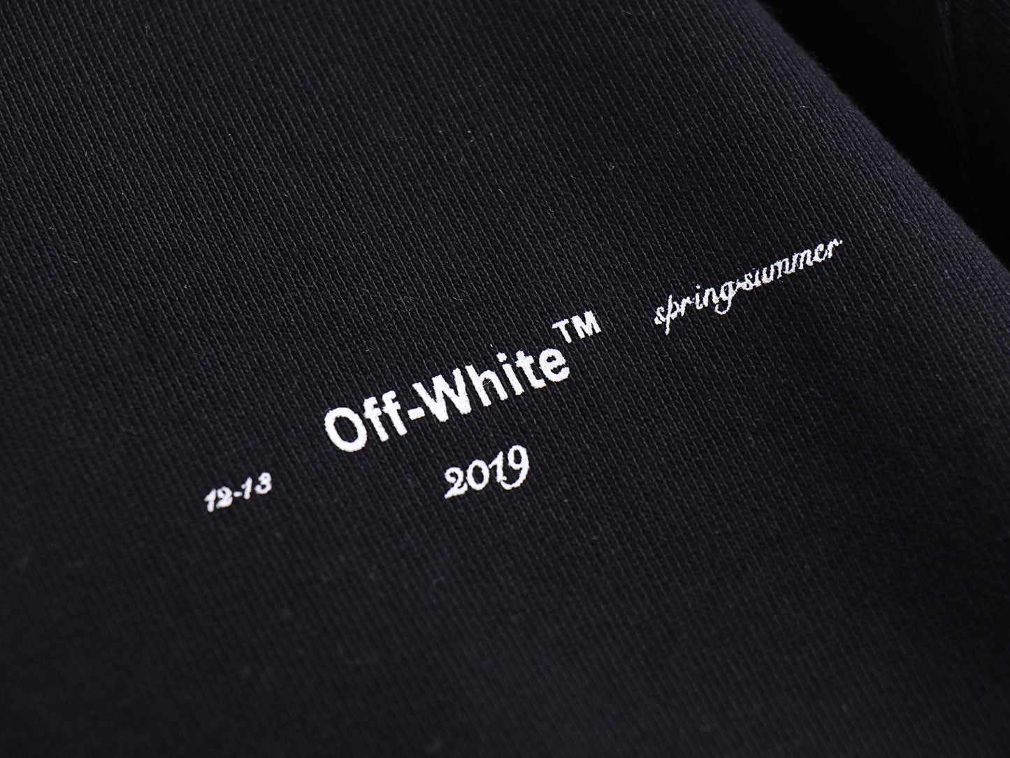 Chamarra OFF-WHITE Art Style Logo