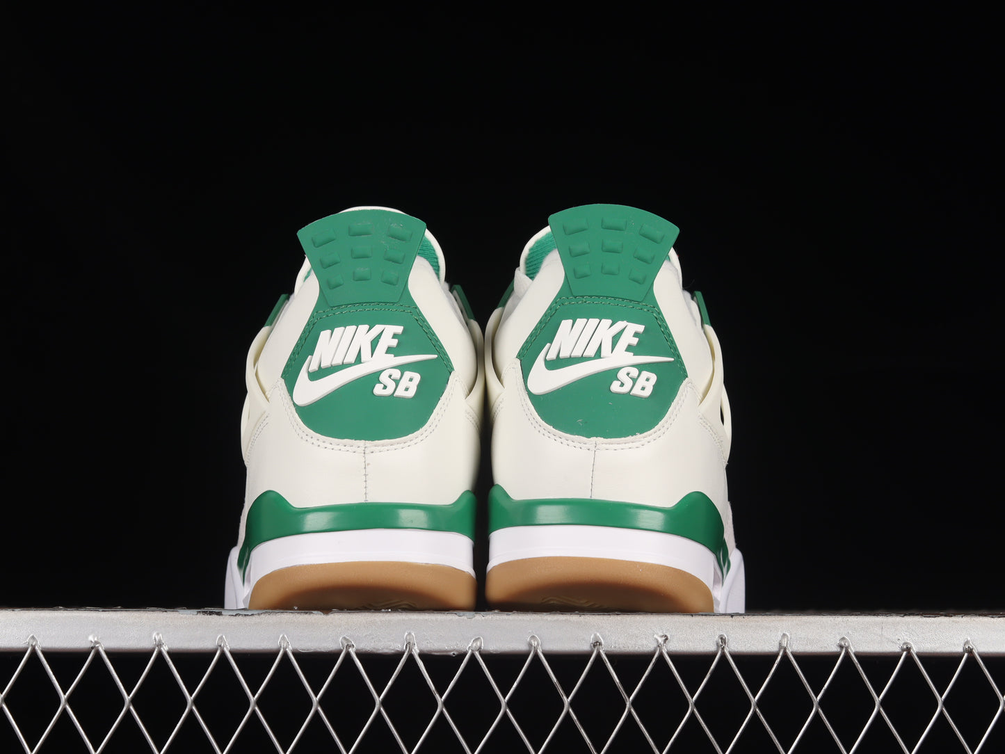 Jordan 4 Retro SB Pine Green