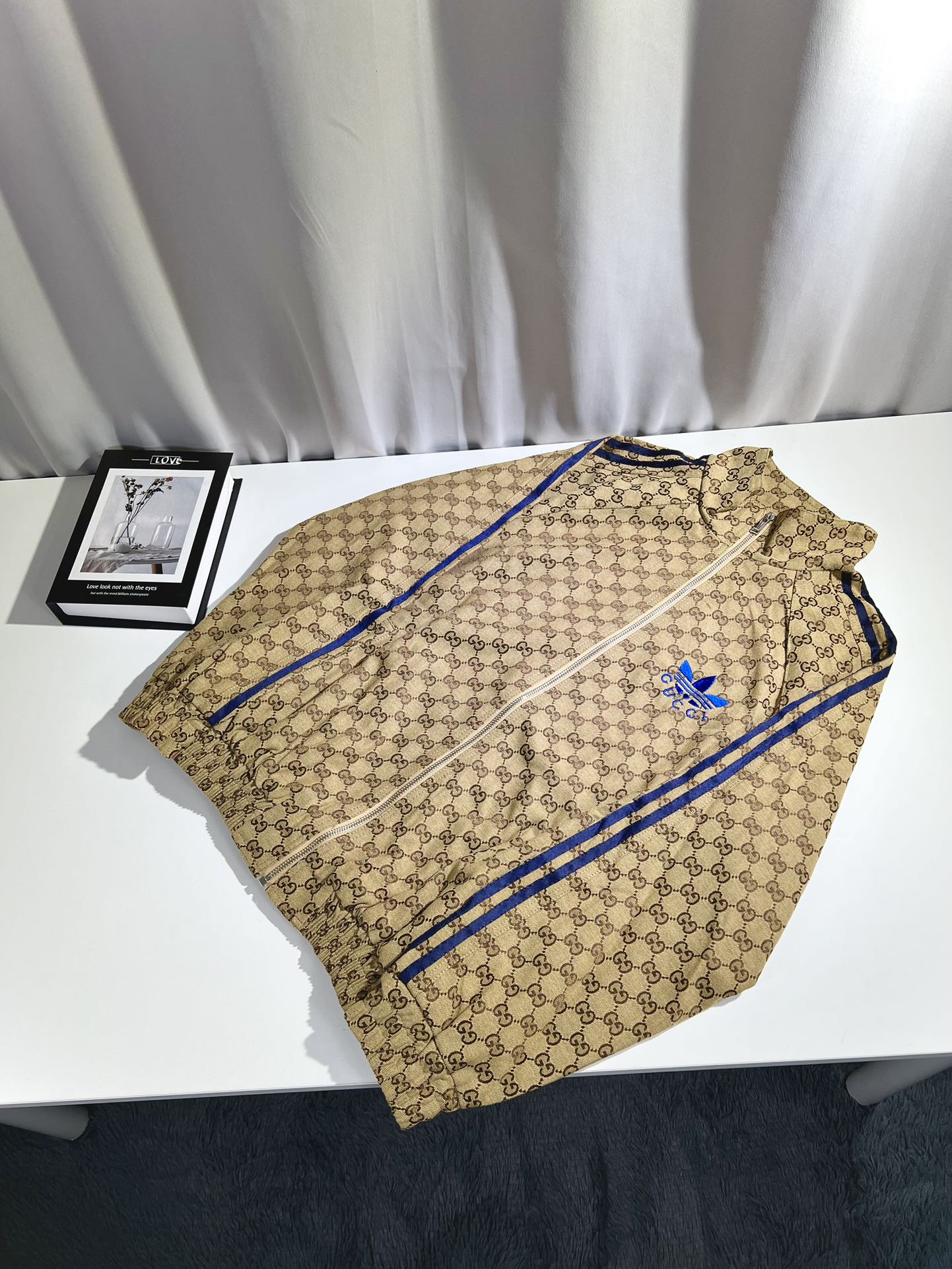 Chamarra GucciXAdidas Monogram/Stripes