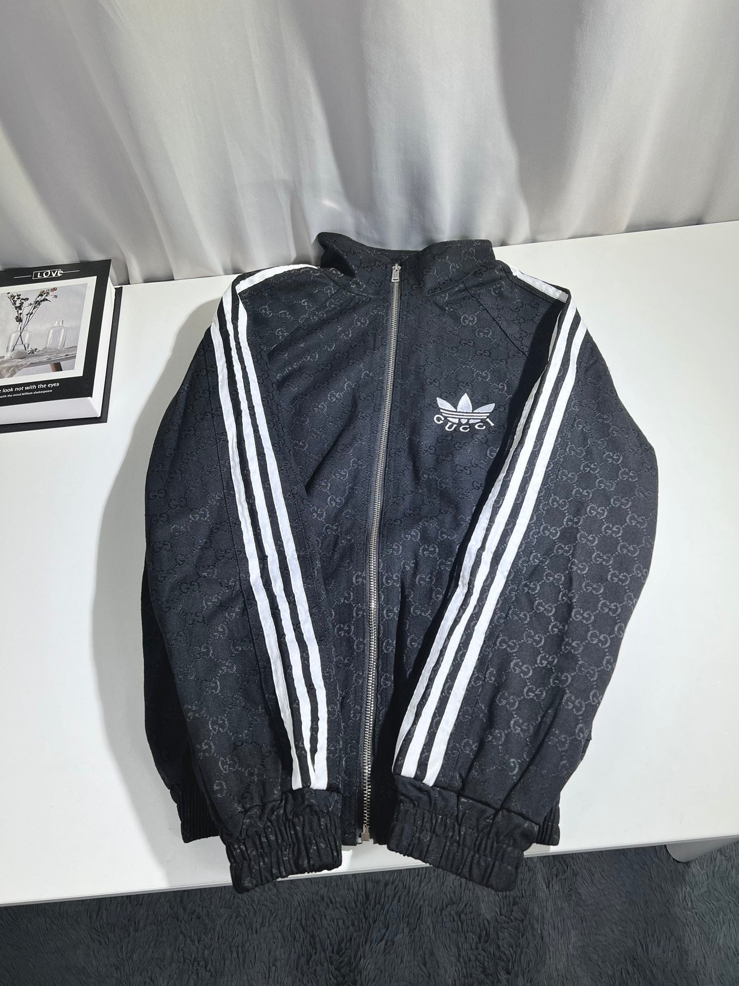 Chamarra GucciXAdidas Monogram/Stripes