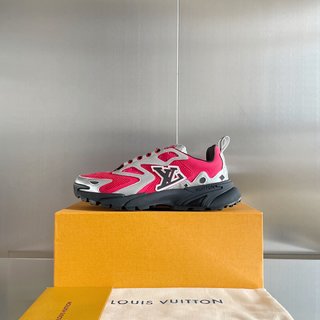 Louis Vuitton Runner tatic Red