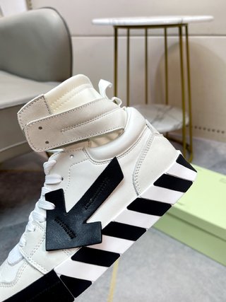 OFF-WHITE VULCANIZED HI TOP WHITE BLACK