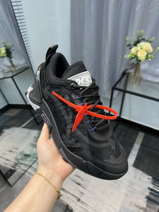 OFF-WHITE Odsy-100 Black