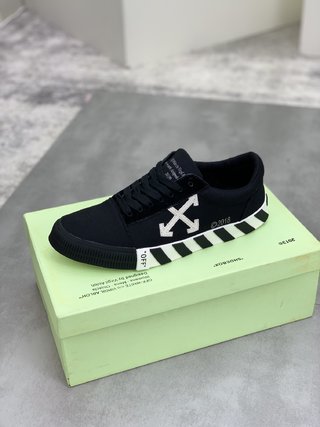 OFF-WHITE vulc low nero