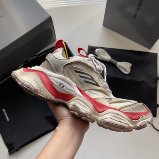 Balenciaga Cargo sneaker red gray