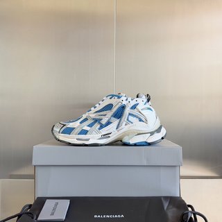 Balenciaga runner blue gray